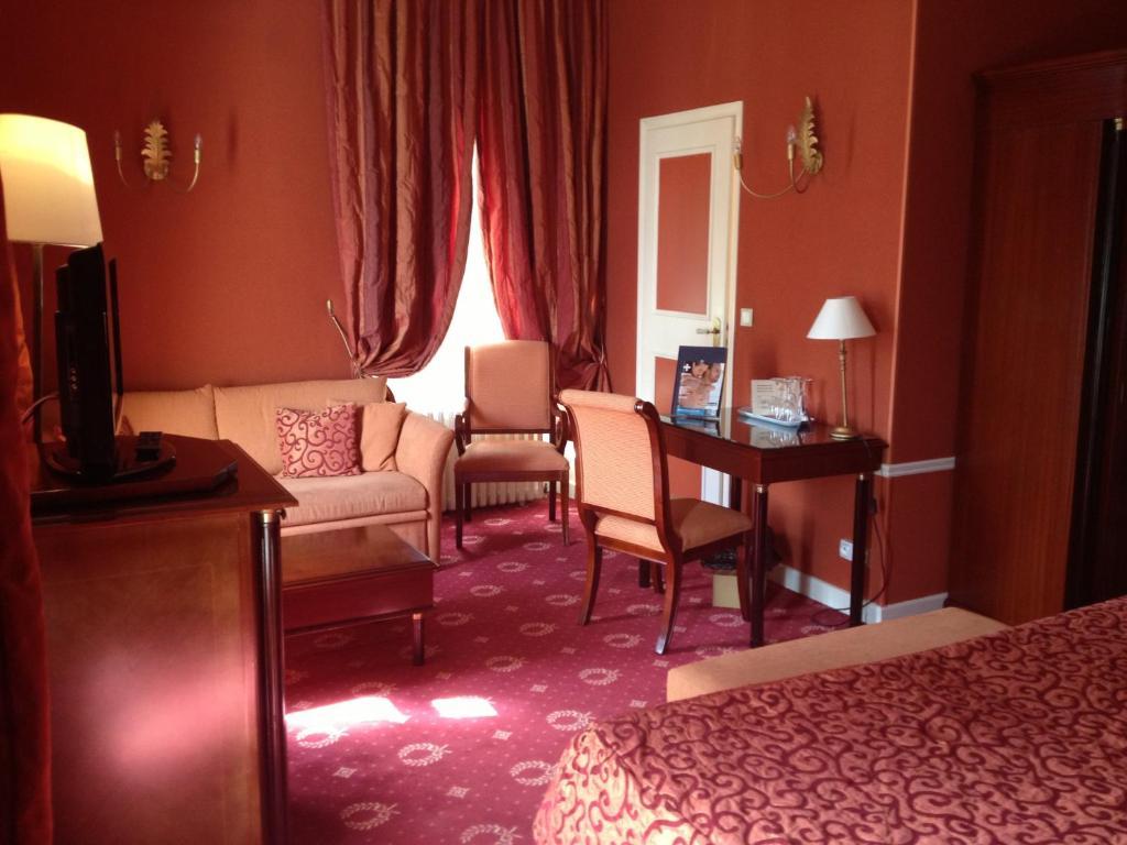 Hotel Les Marechaux Auxerre Cameră foto